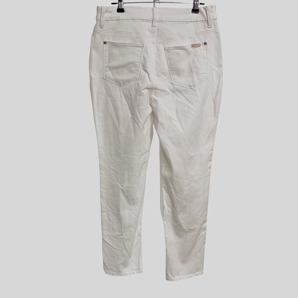 CHICO’S SO SLIMMING GIRLFRIEND SLIM LEG CROP WHITE STRETCHY JEANS WITH POCKETS - Picture 4 of 16